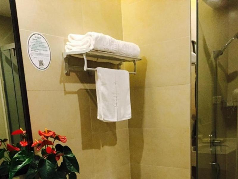 Greentree Inn Anhui Wuhu Sanshan Development District Express Hotel Bagian luar foto